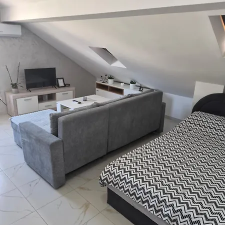 Teo Apartman